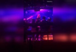 酒吧视频,酒吧里的夜生活剪影